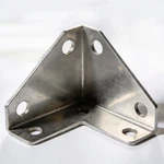 Store hjørneseler i metall