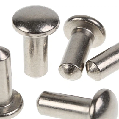 Solid nagler med kuppelhode av stål